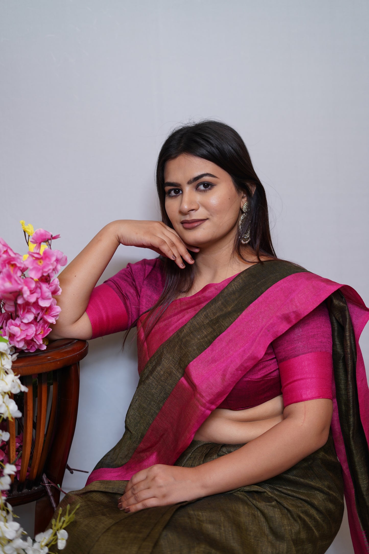 Olive Green & Magenta Tissue Saree with Elegant Dual-Tone Border