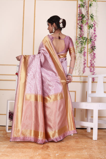 Soft Pink Kanjivaram Silk Saree – Golden Zari Border & Pallu